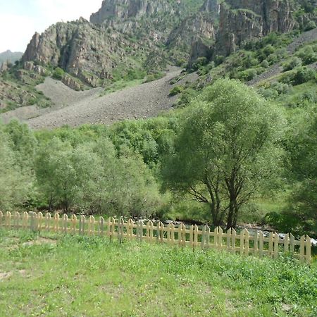 Yekhegis The River House Yeghegis المظهر الخارجي الصورة