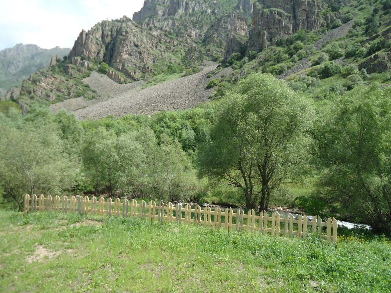 Yekhegis The River House Yeghegis المظهر الخارجي الصورة