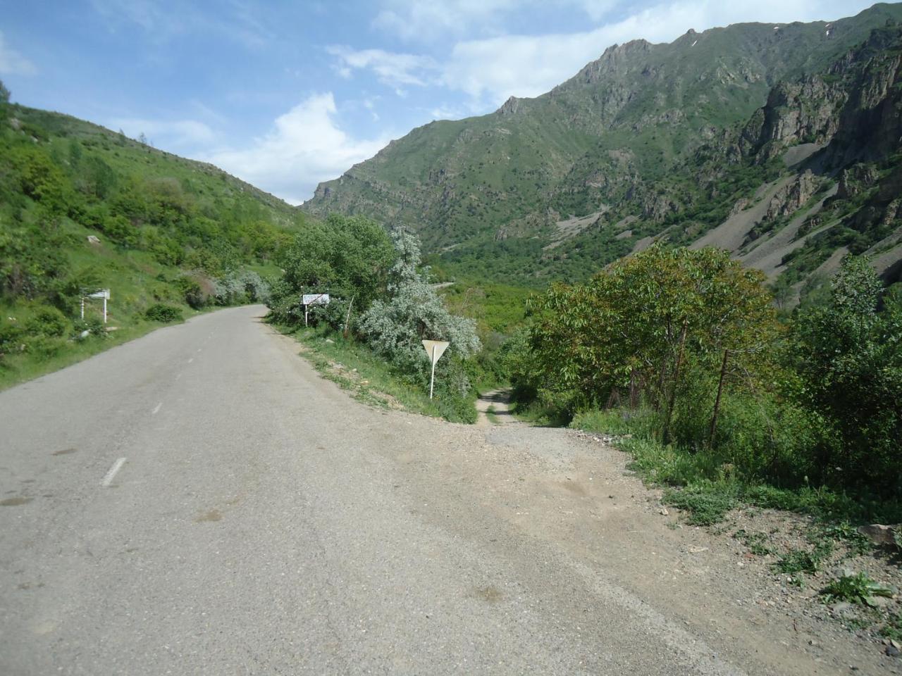 Yekhegis The River House Yeghegis المظهر الخارجي الصورة